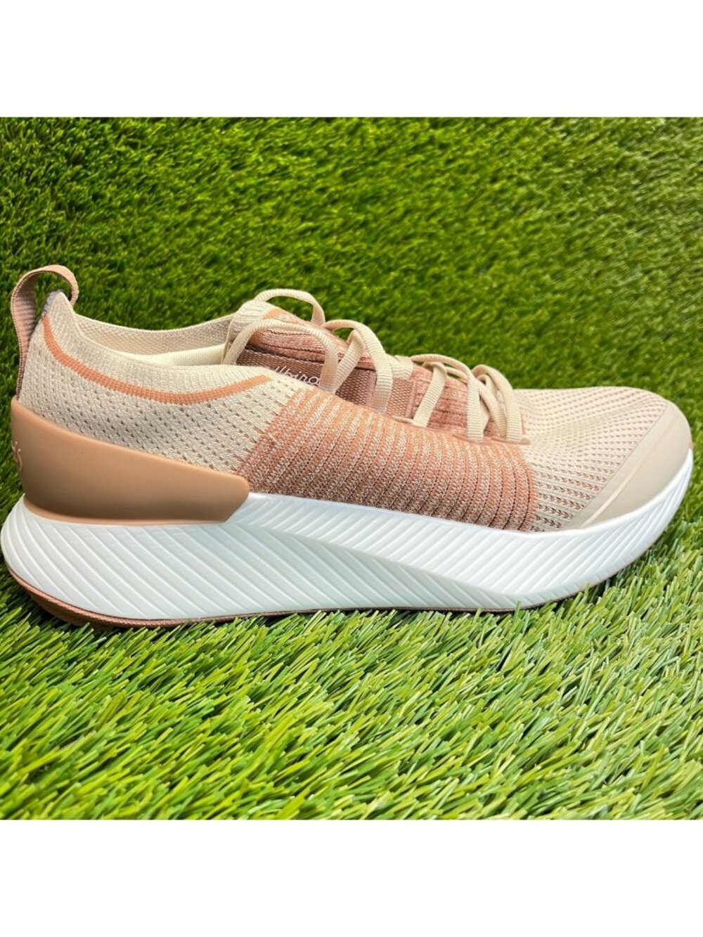 Allbirds Tree Glider Women Size 10.5 Cream Brown Athletic Running Shoes Sneakers